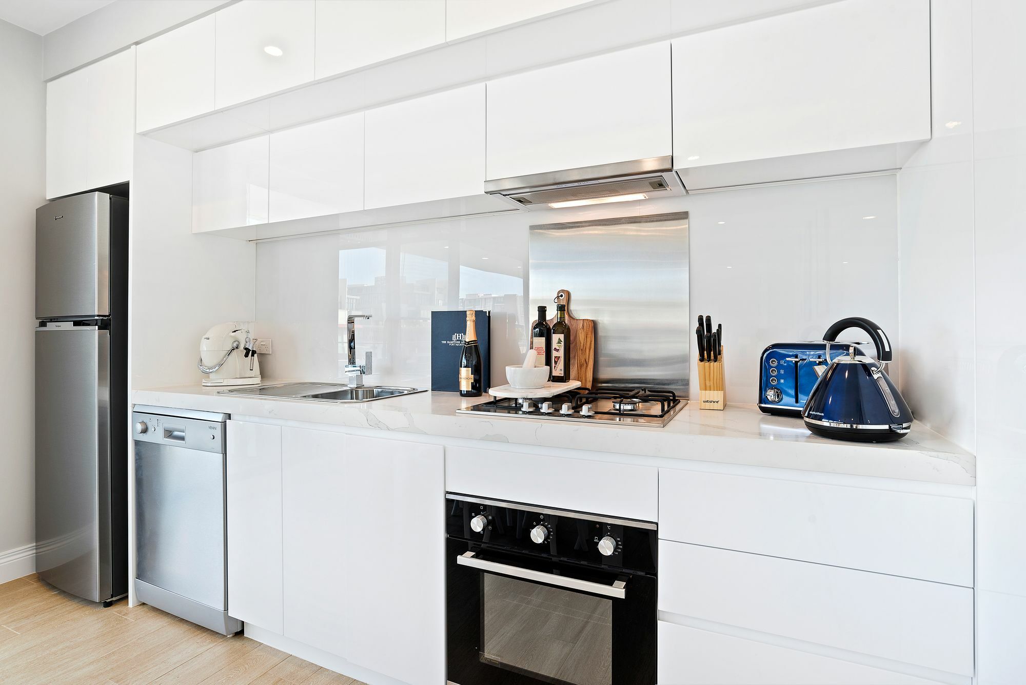 The Hamptons Apartments - Port Мелбърн Екстериор снимка