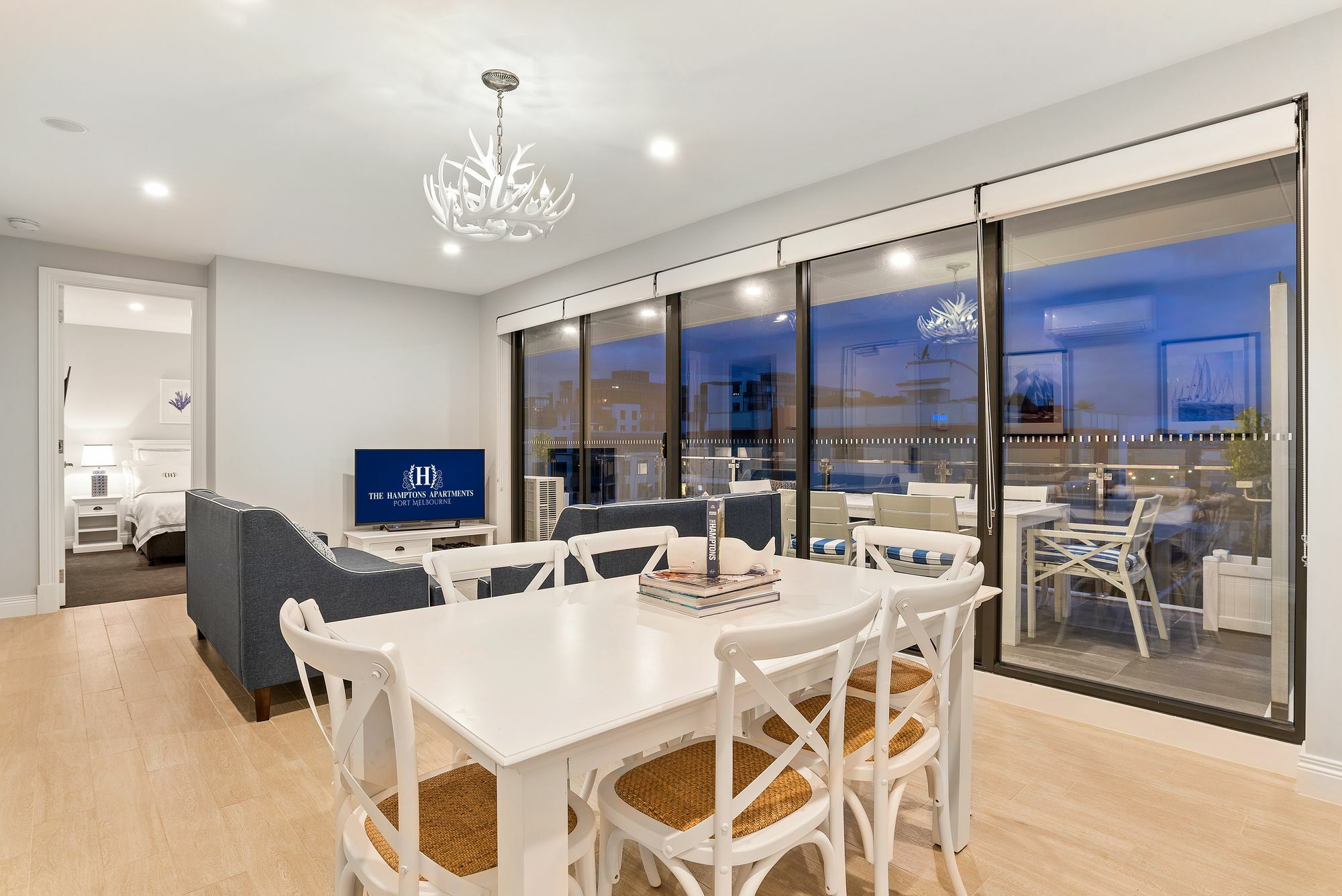 The Hamptons Apartments - Port Мелбърн Екстериор снимка